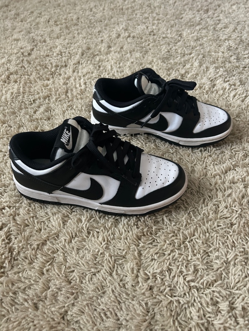 Nike Women’s Dunk Low ‘Panda’ Size US Women’s 5.5